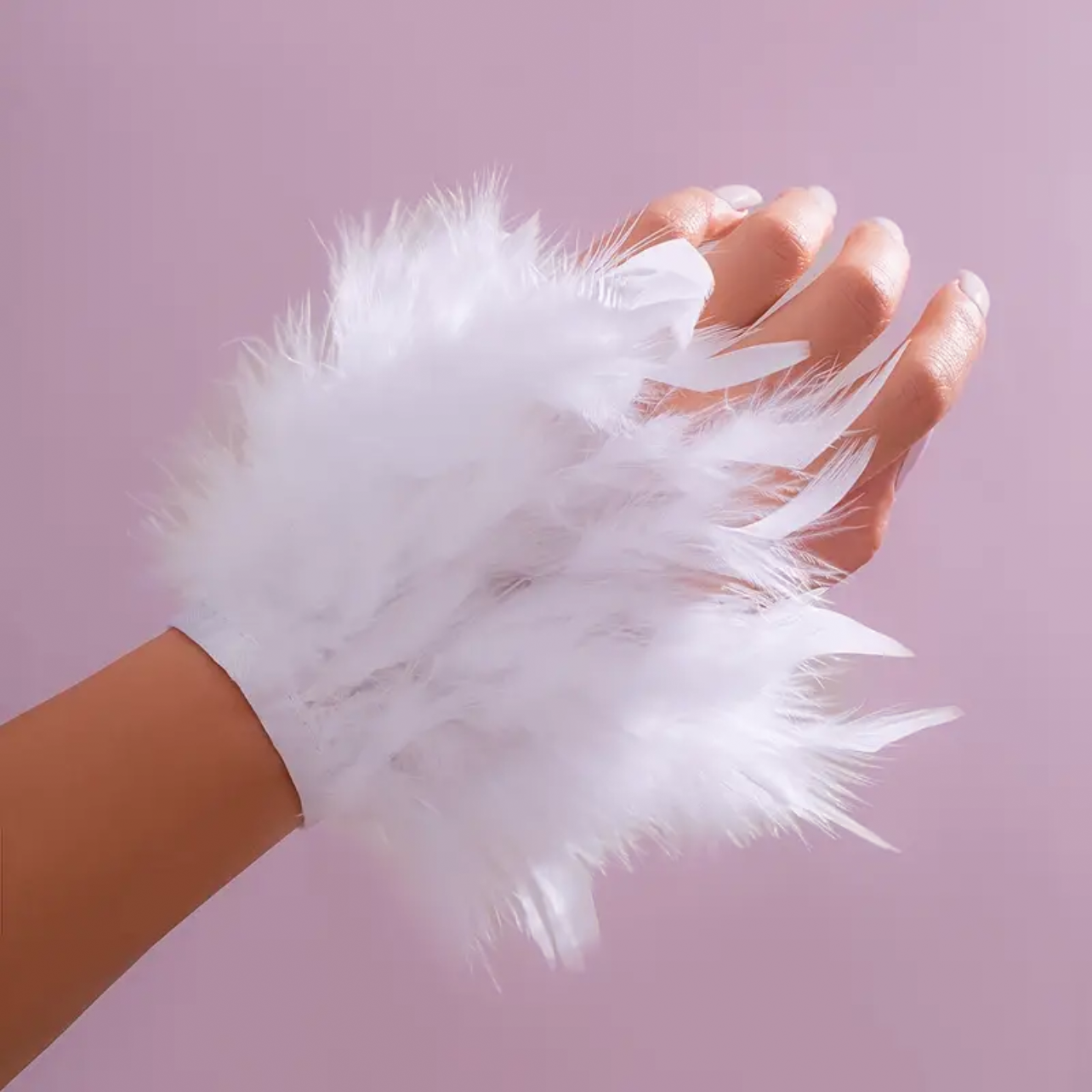 WHITE FEATHER CUFF
