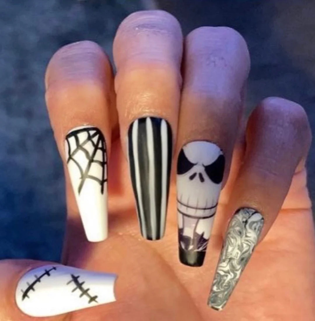 SKELETON & SALLY