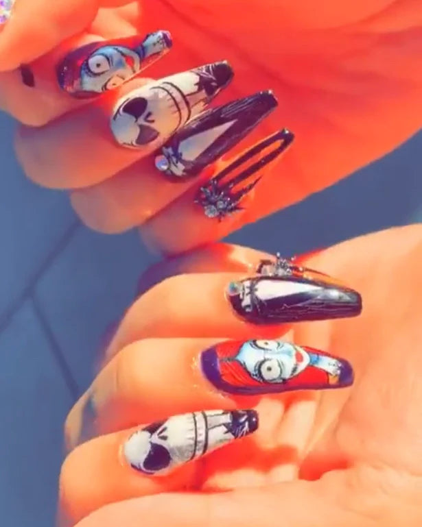 SKELETON & SALLY