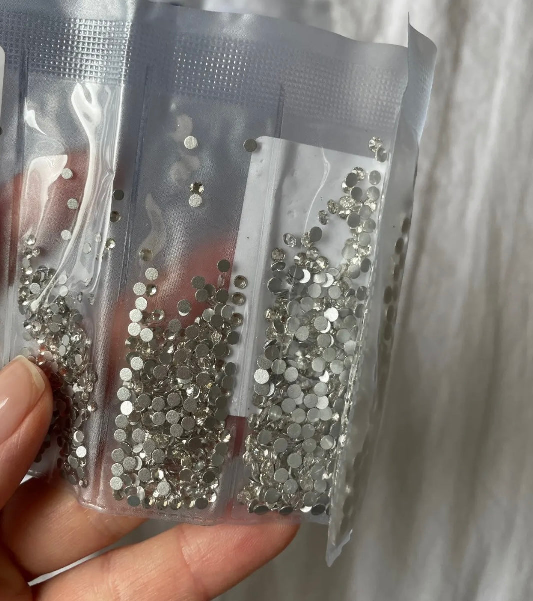 NAIL RHINESTONE AB CRYSTALS (CLEAR)