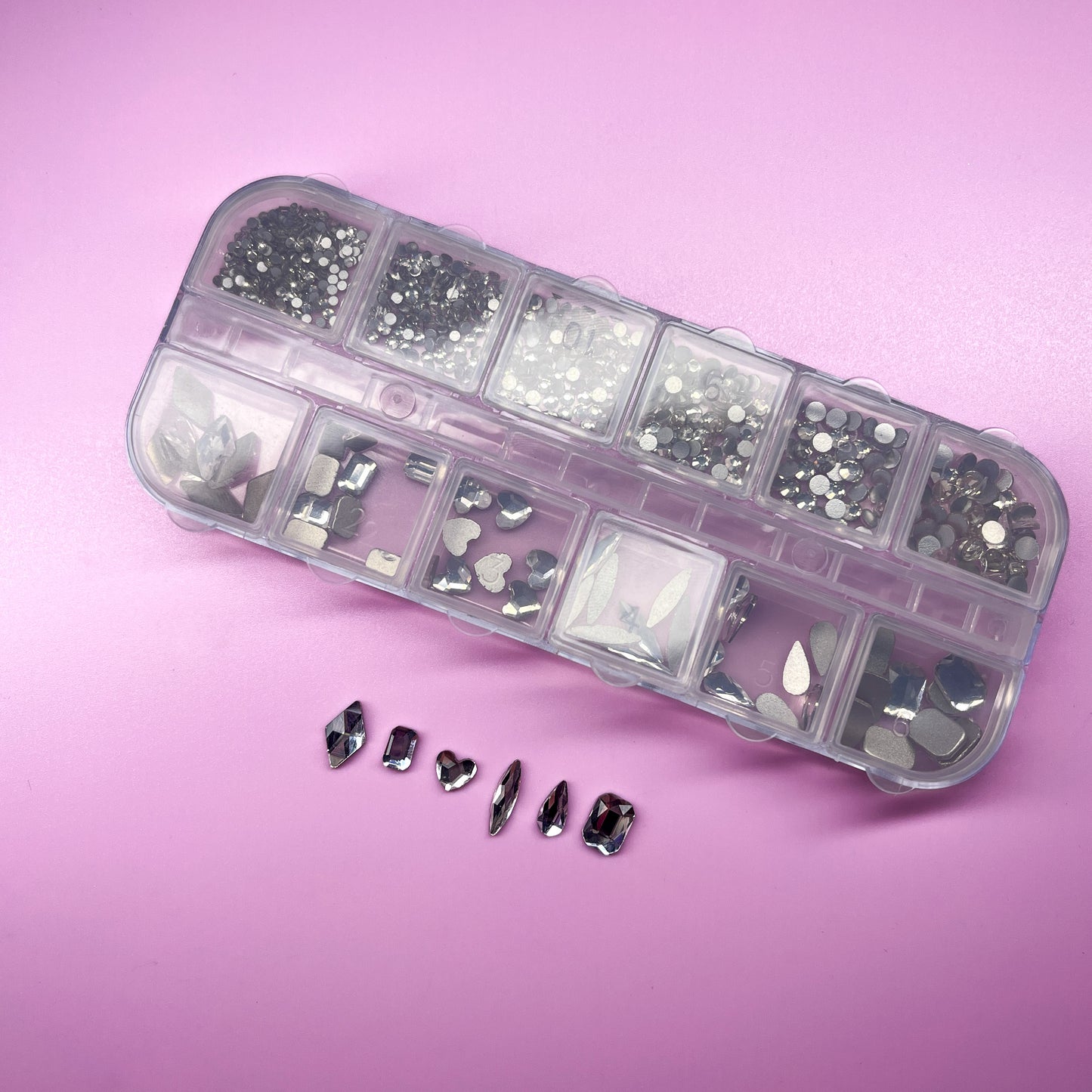 NAIL RHINESTONES BOX