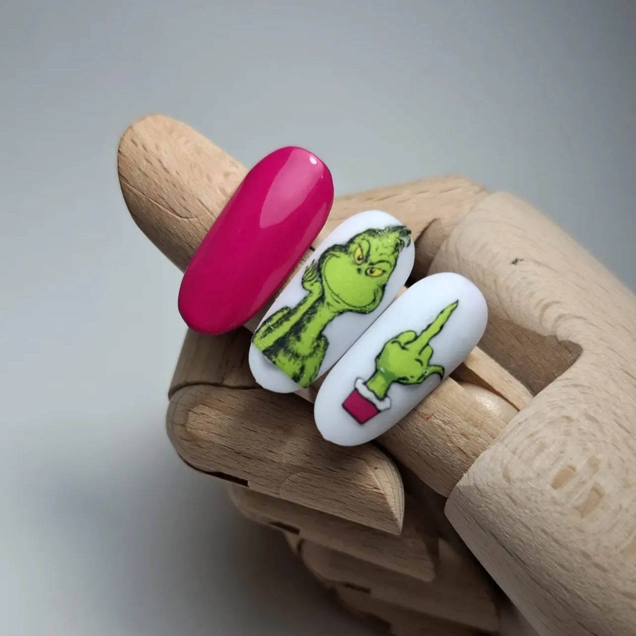 PINK GRINCHY 2 transfer stickers (X8)