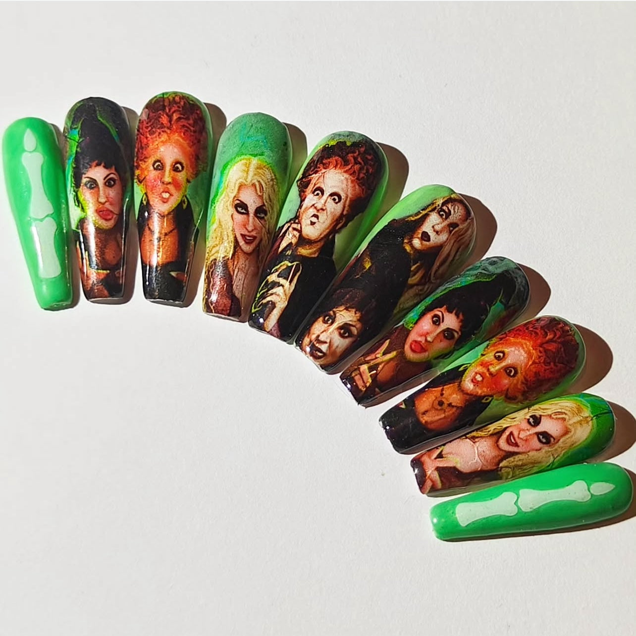 HOCUS POCUS 2 (b026)