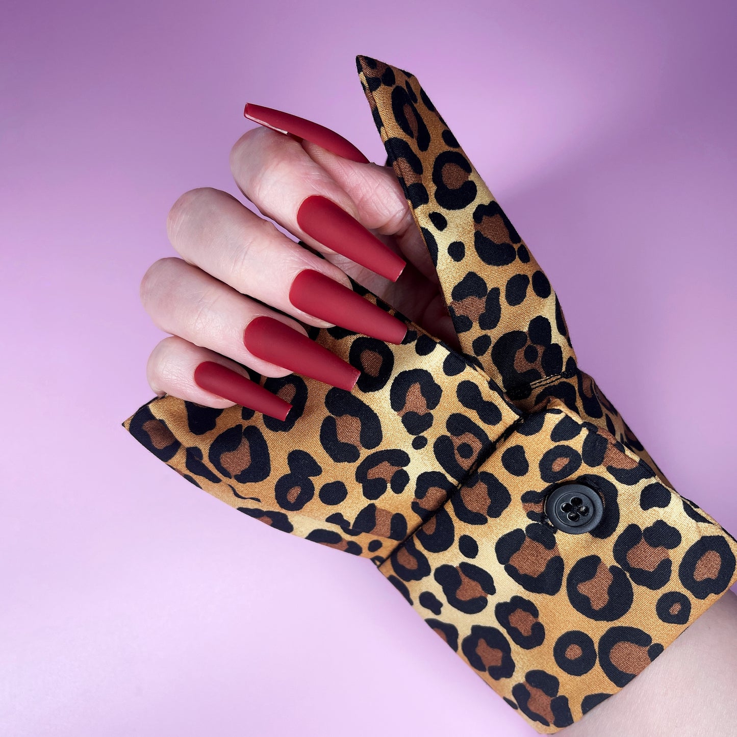 LEOPARD CANDY SLEEVE